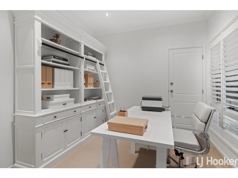 11 Melrose Court, Redland Bay QLD 4165