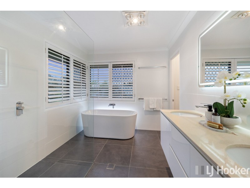 5 Colbet Close, Victoria Point QLD 4165