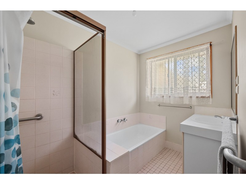 12 Maclean Court, Alexandra Hills QLD 4161
