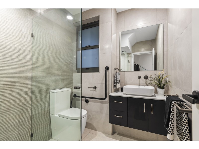 2/5 Paxton Street, Cleveland QLD 4163