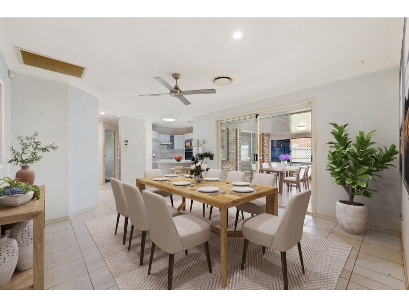 27 Seagull Street, Victoria Point QLD 4165