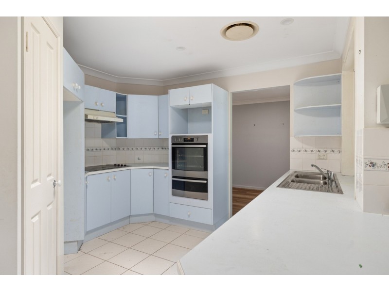 27 Seagull Street, Victoria Point QLD 4165