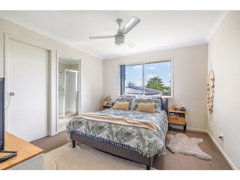 22 John Crescent, Pimpama QLD 4209