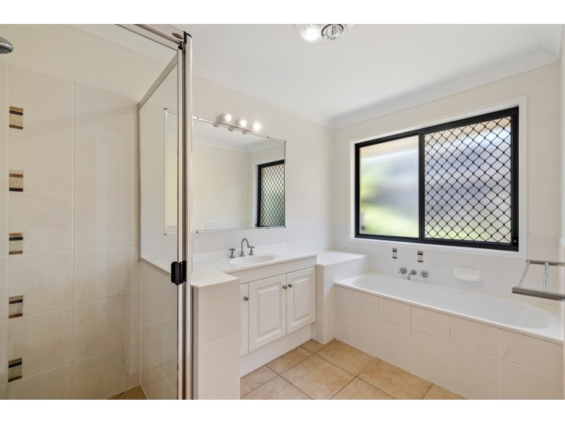2 Gretchen Circuit, Thornlands QLD 4164