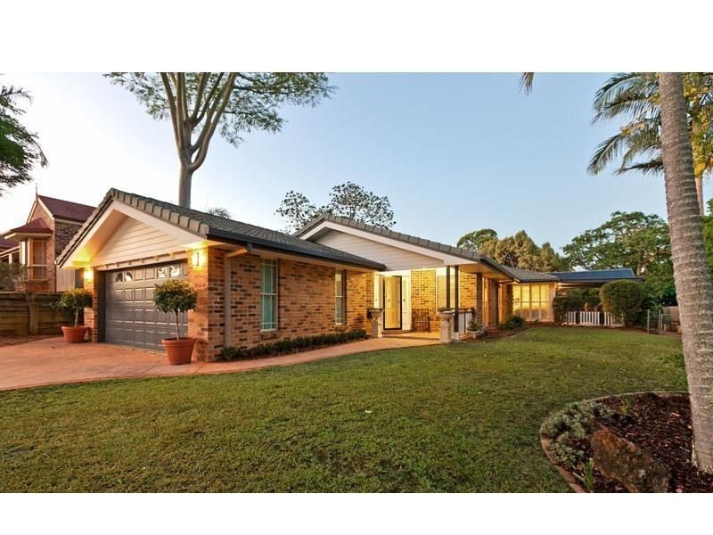 21 Leonard Street, Wellington Point QLD 4160