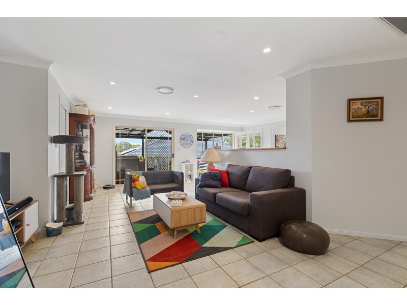 21 Leonard Street, Wellington Point QLD 4160