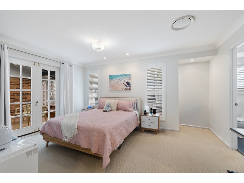 21 Leonard Street, Wellington Point QLD 4160