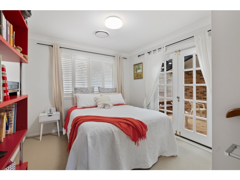 21 Leonard Street, Wellington Point QLD 4160