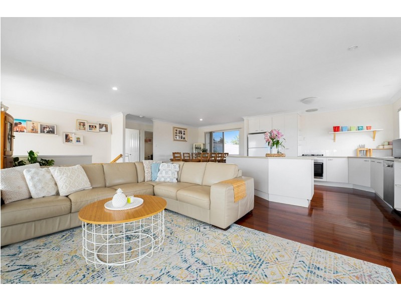 7 Labib Street, Redland Bay QLD 4165