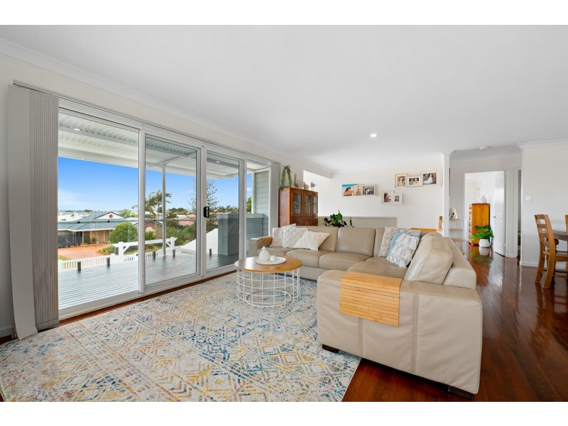 7 Labib Street, Redland Bay QLD 4165