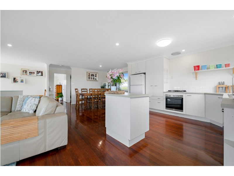 7 Labib Street, Redland Bay QLD 4165