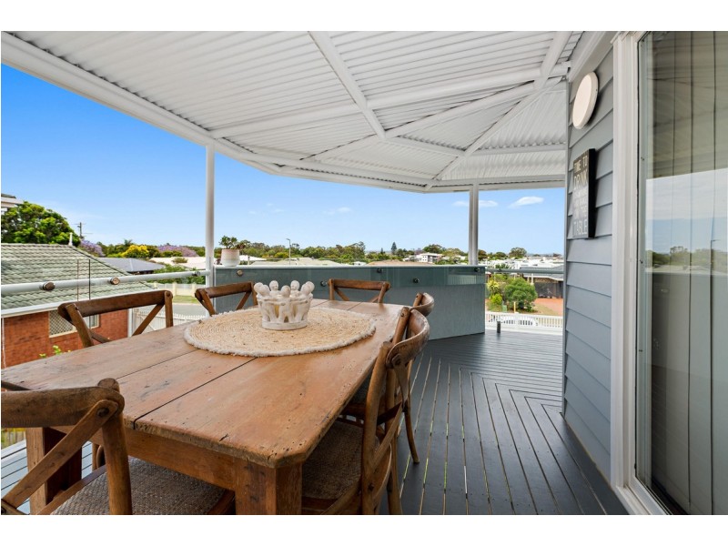 7 Labib Street, Redland Bay QLD 4165