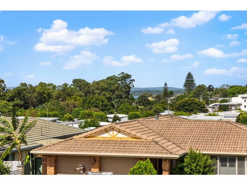 7 Labib Street, Redland Bay QLD 4165