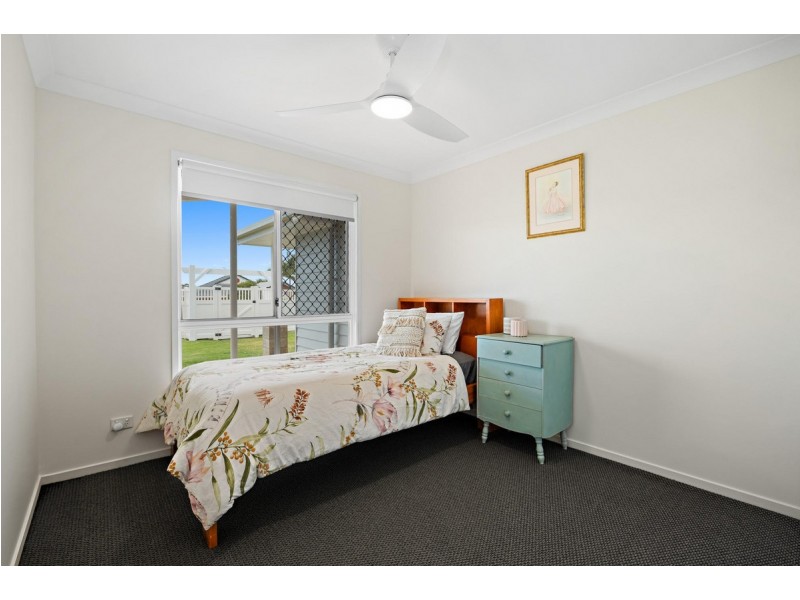 7 Labib Street, Redland Bay QLD 4165