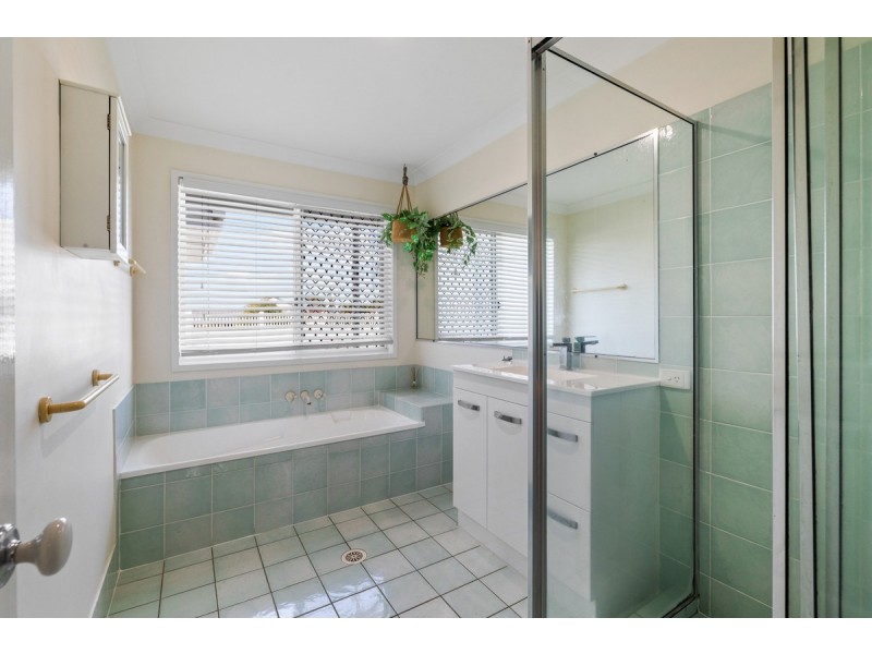 7 Labib Street, Redland Bay QLD 4165