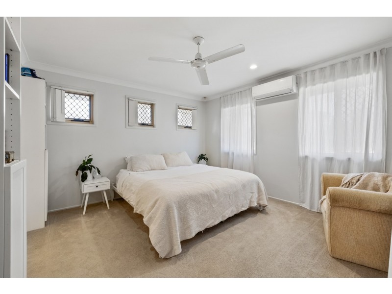 10 Aqua Crescent, Redland Bay QLD 4165