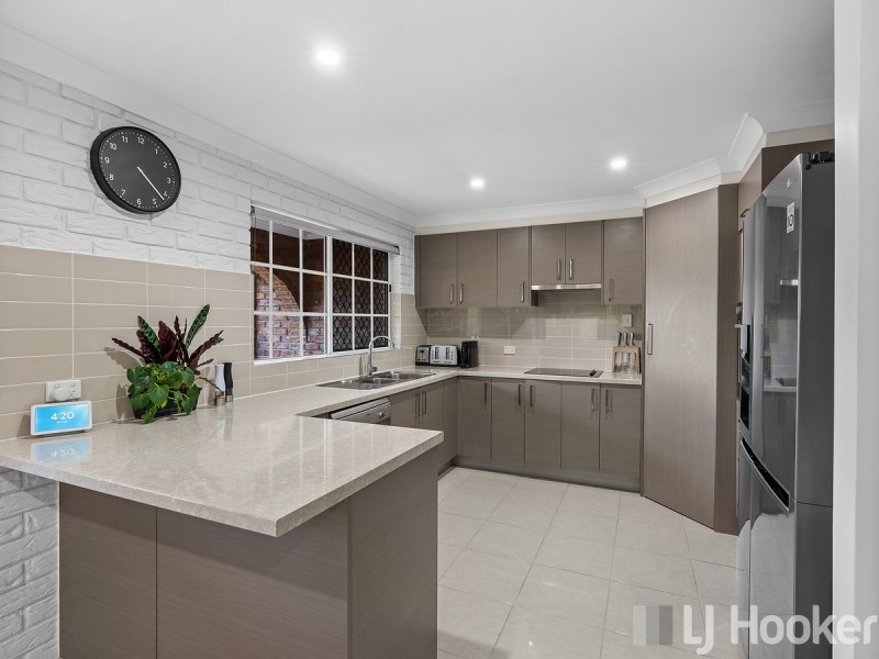 1 Lake View Drive, Thornlands QLD 4164