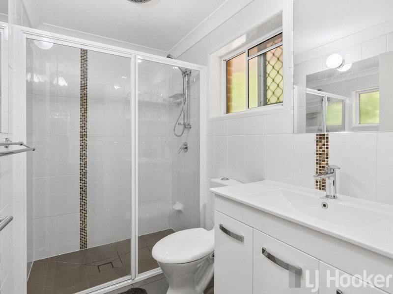 1 Lake View Drive, Thornlands QLD 4164