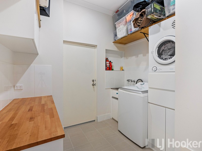 1 Lake View Drive, Thornlands QLD 4164