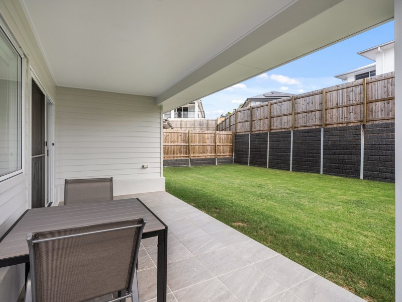 6 Brittle Street, Redland Bay QLD 4165