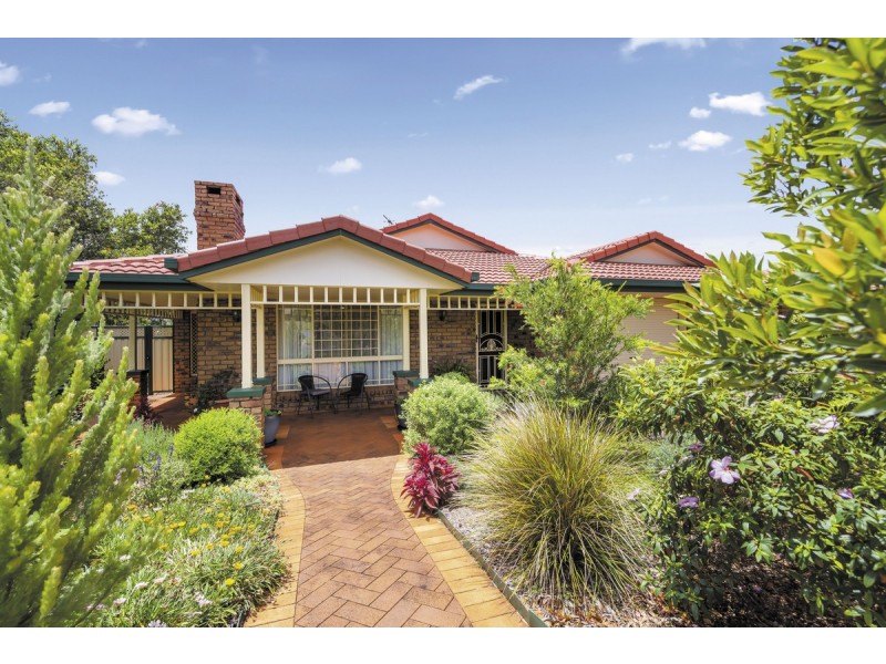 3 Viewfield Street, Redland Bay QLD 4165