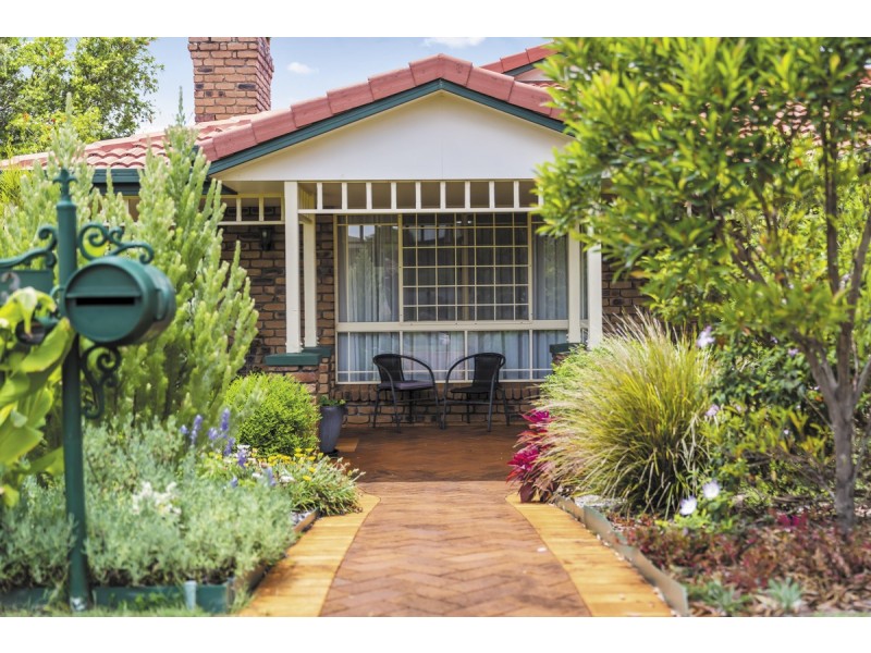 3 Viewfield Street, Redland Bay QLD 4165