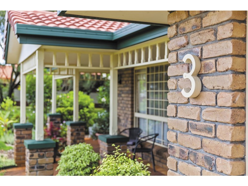 3 Viewfield Street, Redland Bay QLD 4165