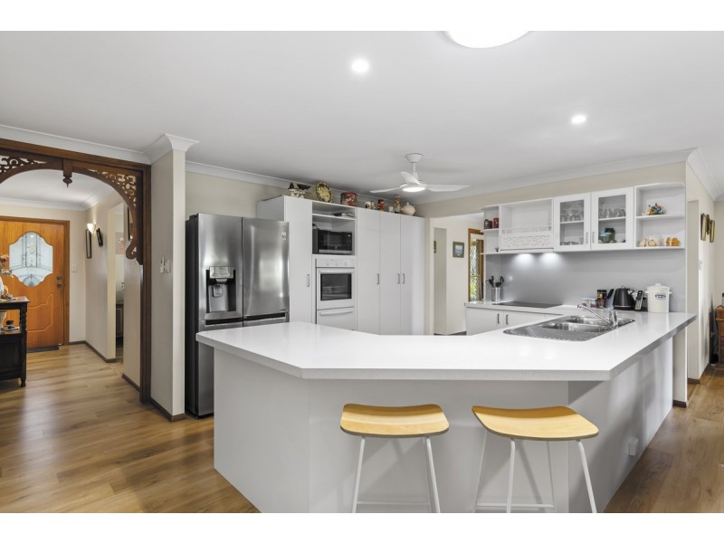 3 Viewfield Street, Redland Bay QLD 4165