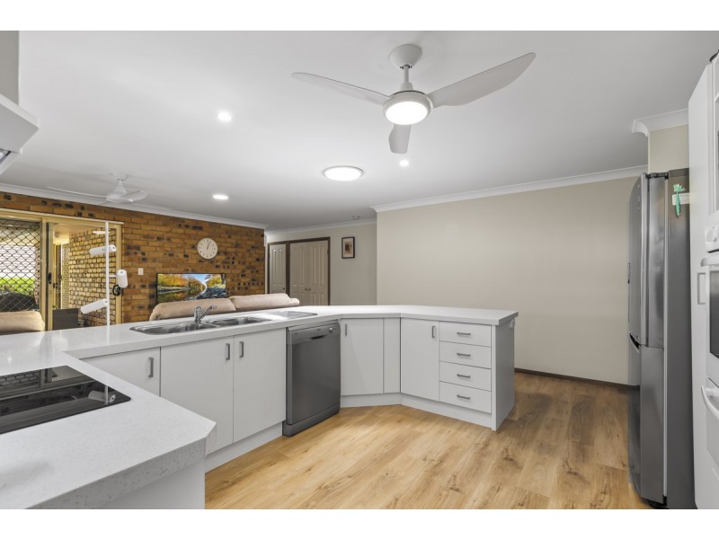 3 Viewfield Street, Redland Bay QLD 4165