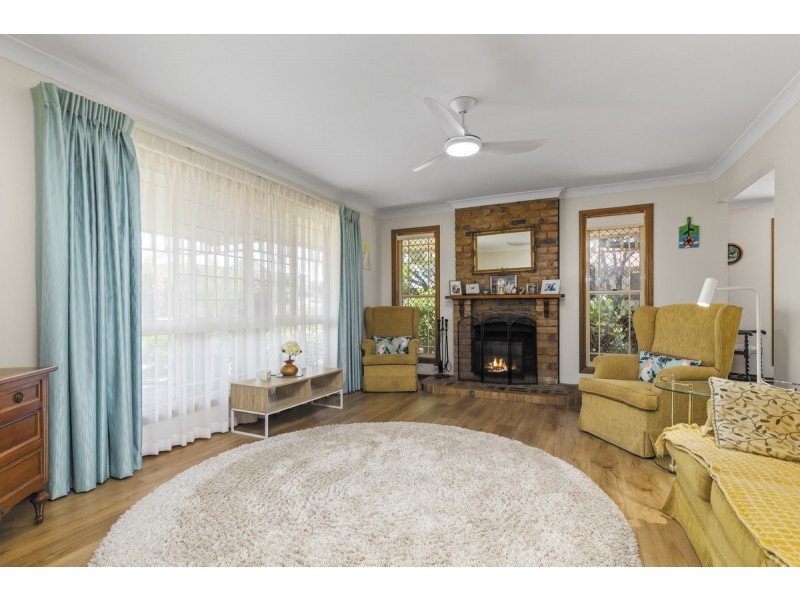 3 Viewfield Street, Redland Bay QLD 4165