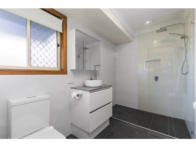 3 Viewfield Street, Redland Bay QLD 4165