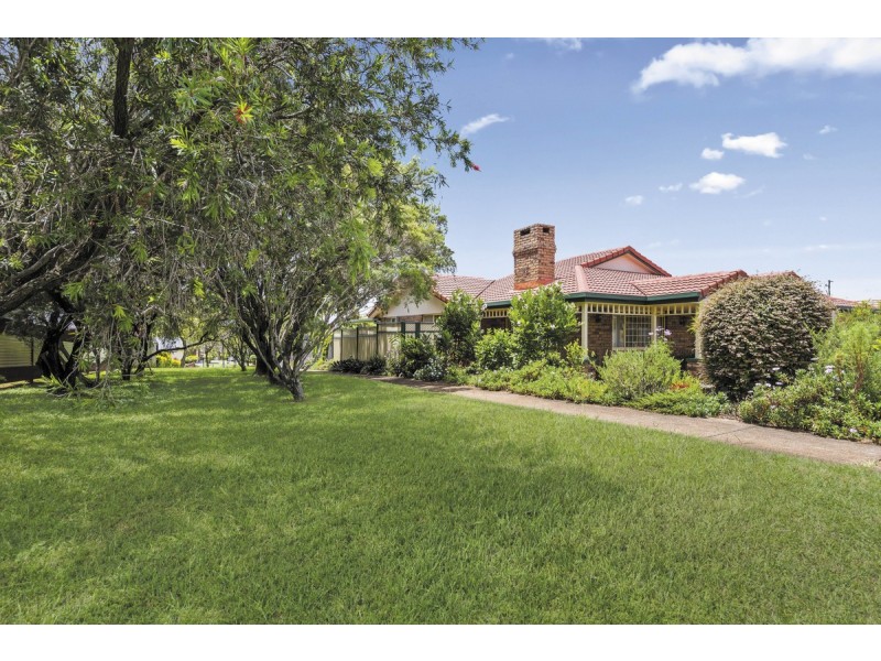 3 Viewfield Street, Redland Bay QLD 4165