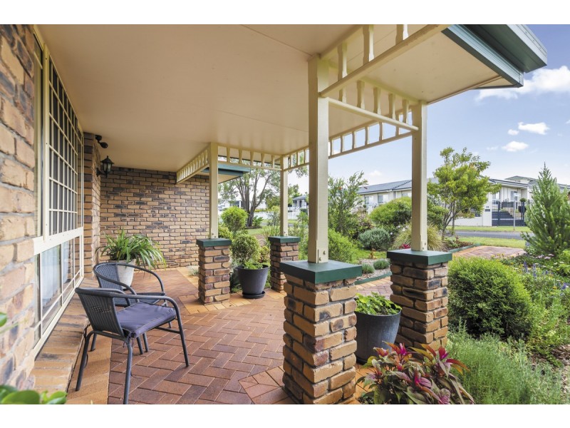 3 Viewfield Street, Redland Bay QLD 4165