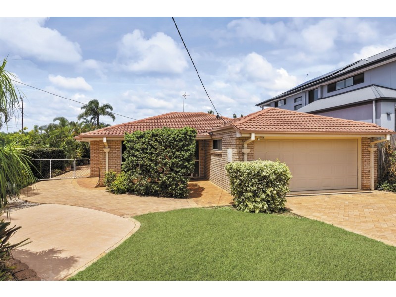 20 Dart Street, Redland Bay QLD 4165