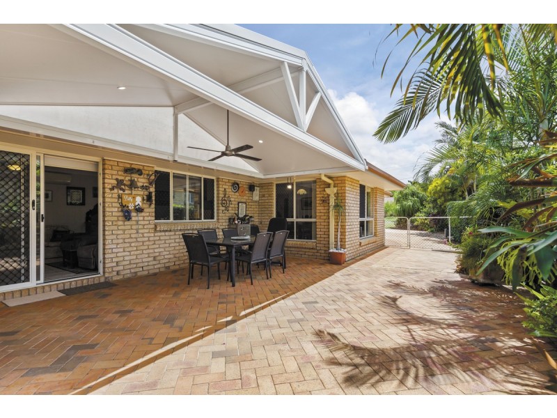 20 Dart Street, Redland Bay QLD 4165