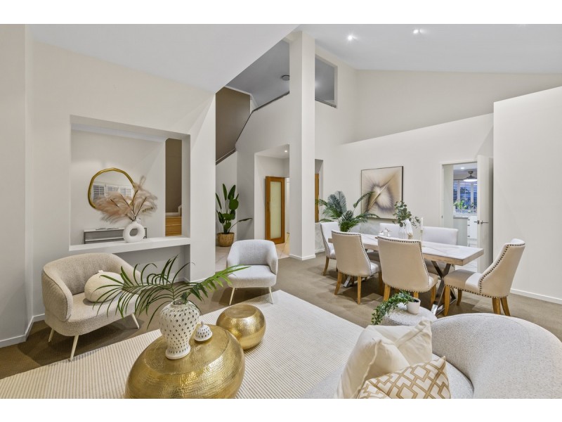 9 Martingale Court, Raby Bay QLD 4163