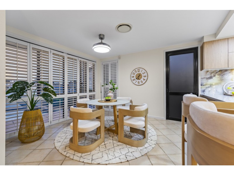 9 Martingale Court, Raby Bay QLD 4163