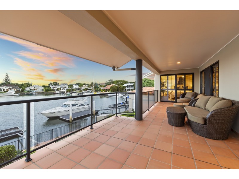 9 Martingale Court, Raby Bay QLD 4163