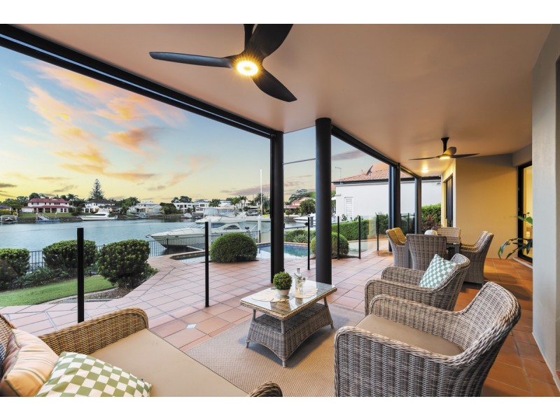 9 Martingale Court, Raby Bay QLD 4163