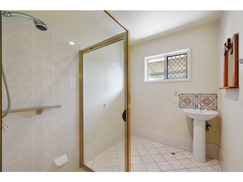 39 Warner Street, Wellington Point QLD 4160