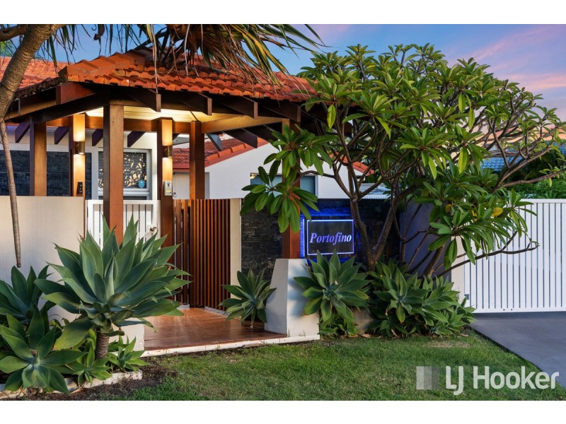 27 Compass Court, Raby Bay QLD 4163