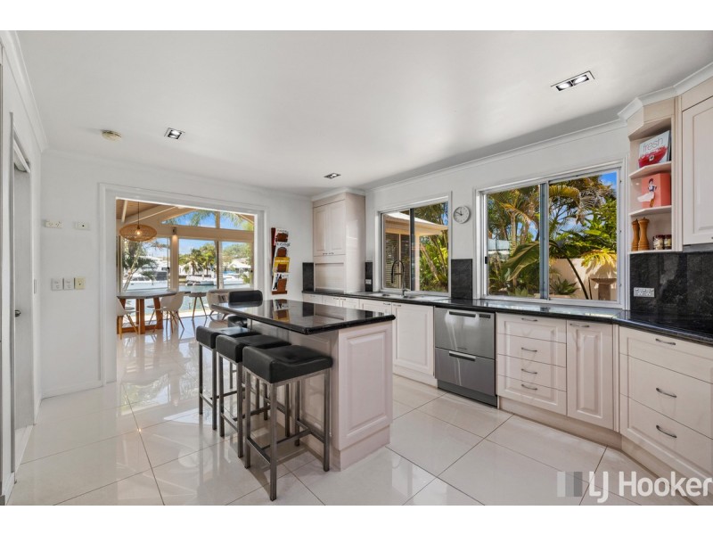 27 Compass Court, Raby Bay QLD 4163