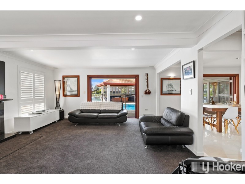27 Compass Court, Raby Bay QLD 4163