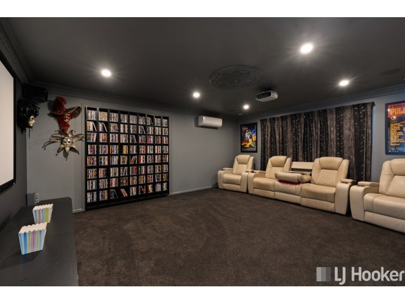 27 Compass Court, Raby Bay QLD 4163
