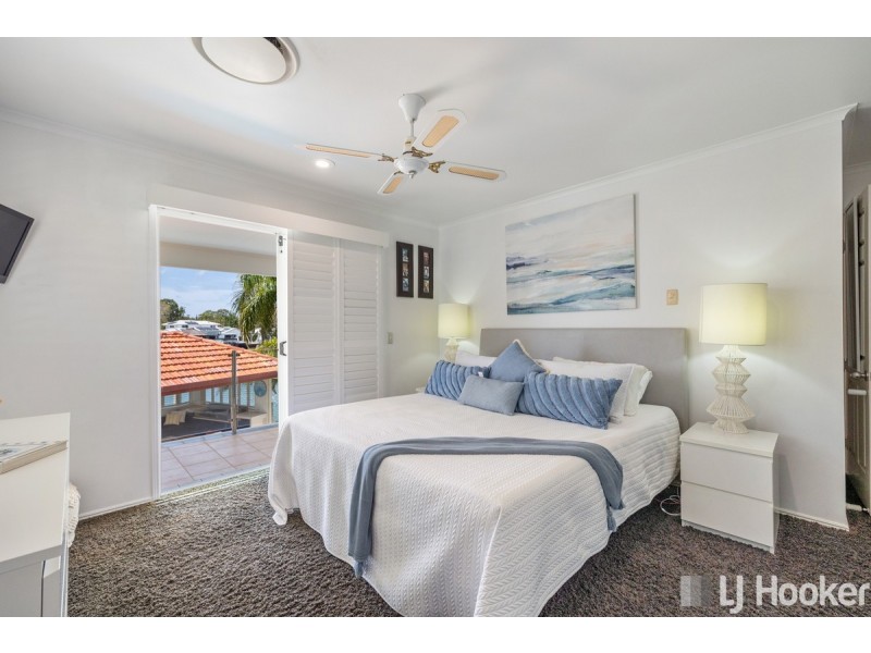 27 Compass Court, Raby Bay QLD 4163