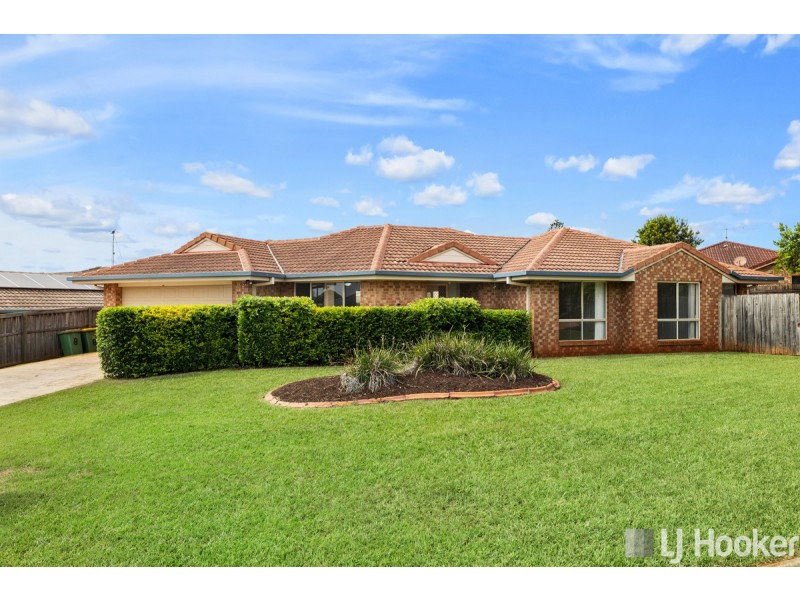 8 Cazna Court, Redland Bay QLD 4165