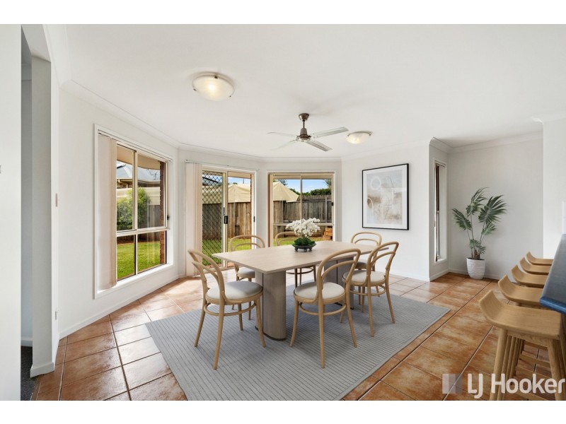 8 Cazna Court, Redland Bay QLD 4165