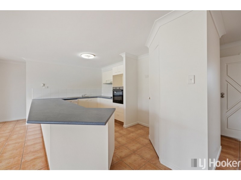 8 Cazna Court, Redland Bay QLD 4165