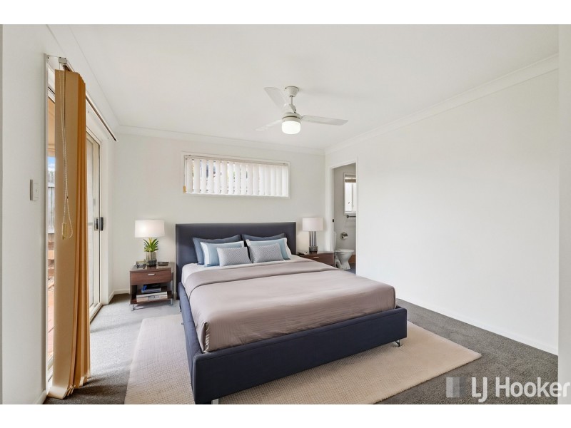 8 Cazna Court, Redland Bay QLD 4165