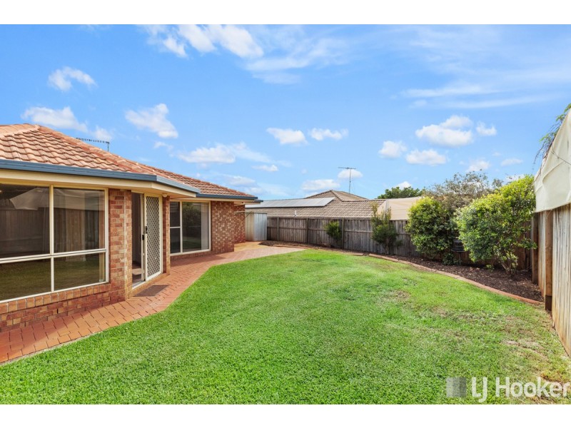 8 Cazna Court, Redland Bay QLD 4165
